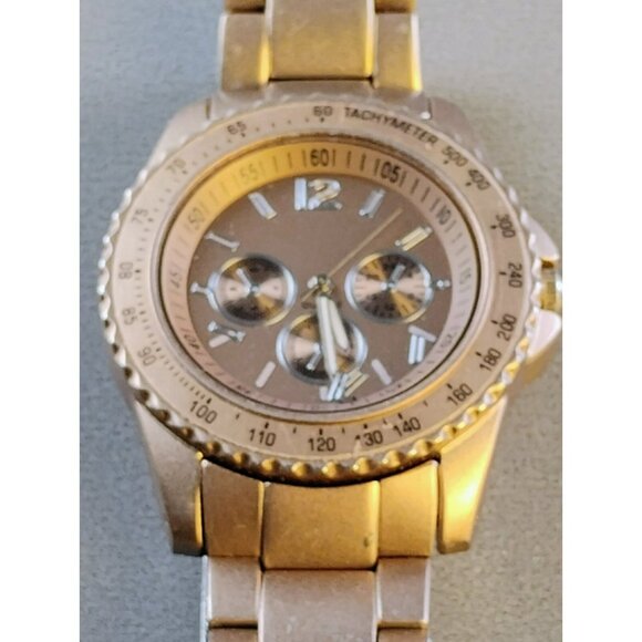 Target Unisex Diver Watch Rose Gold Beveled Edge Chunky Band New Battery - Picture 1 of 7